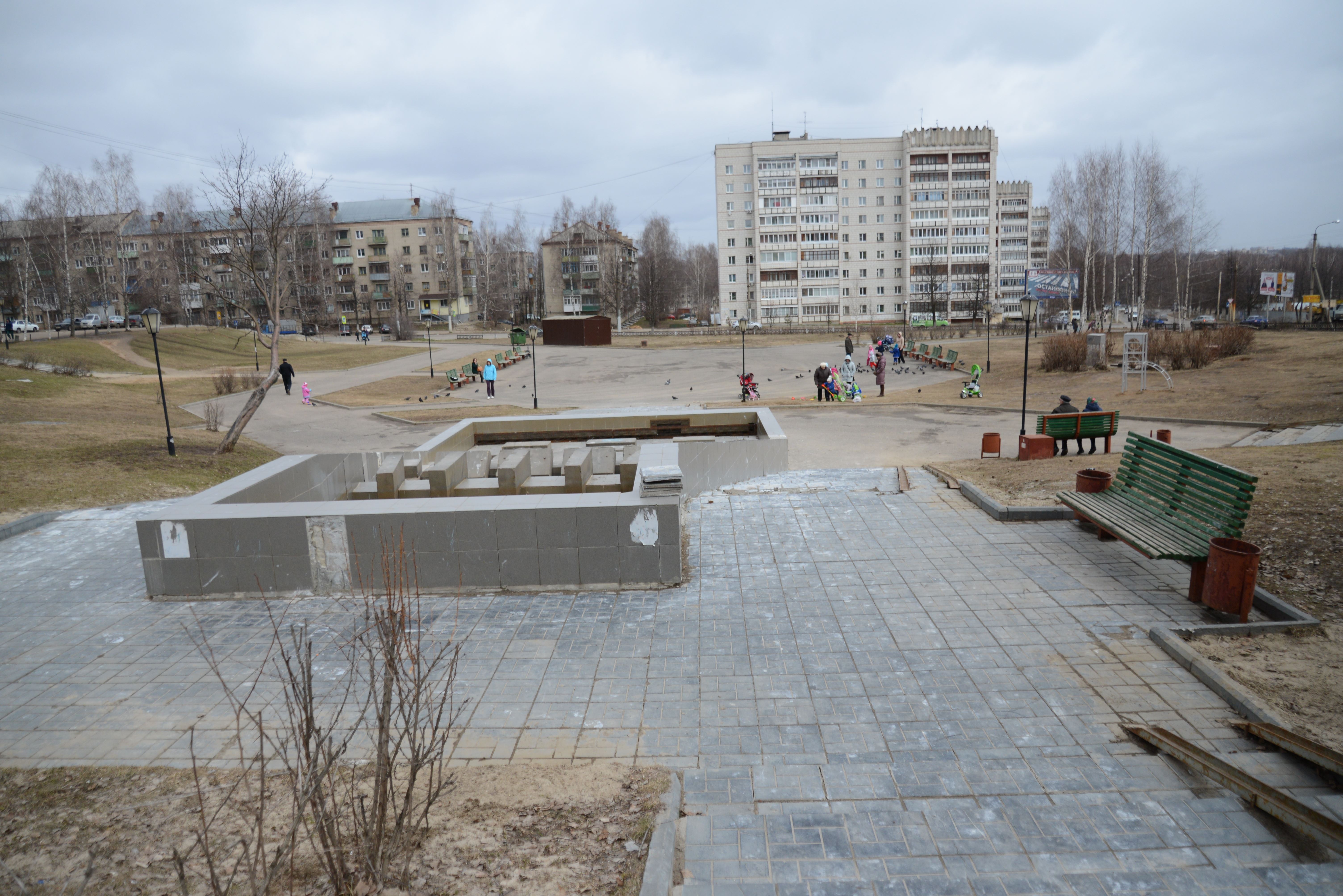 Юбилейный кострома. Сквер Юбилейный Кострома. Юбилейный парк парк Кострома. Сквер мкр Юбилейный. Сквер в микрорайоне Юбилейный Кострома.