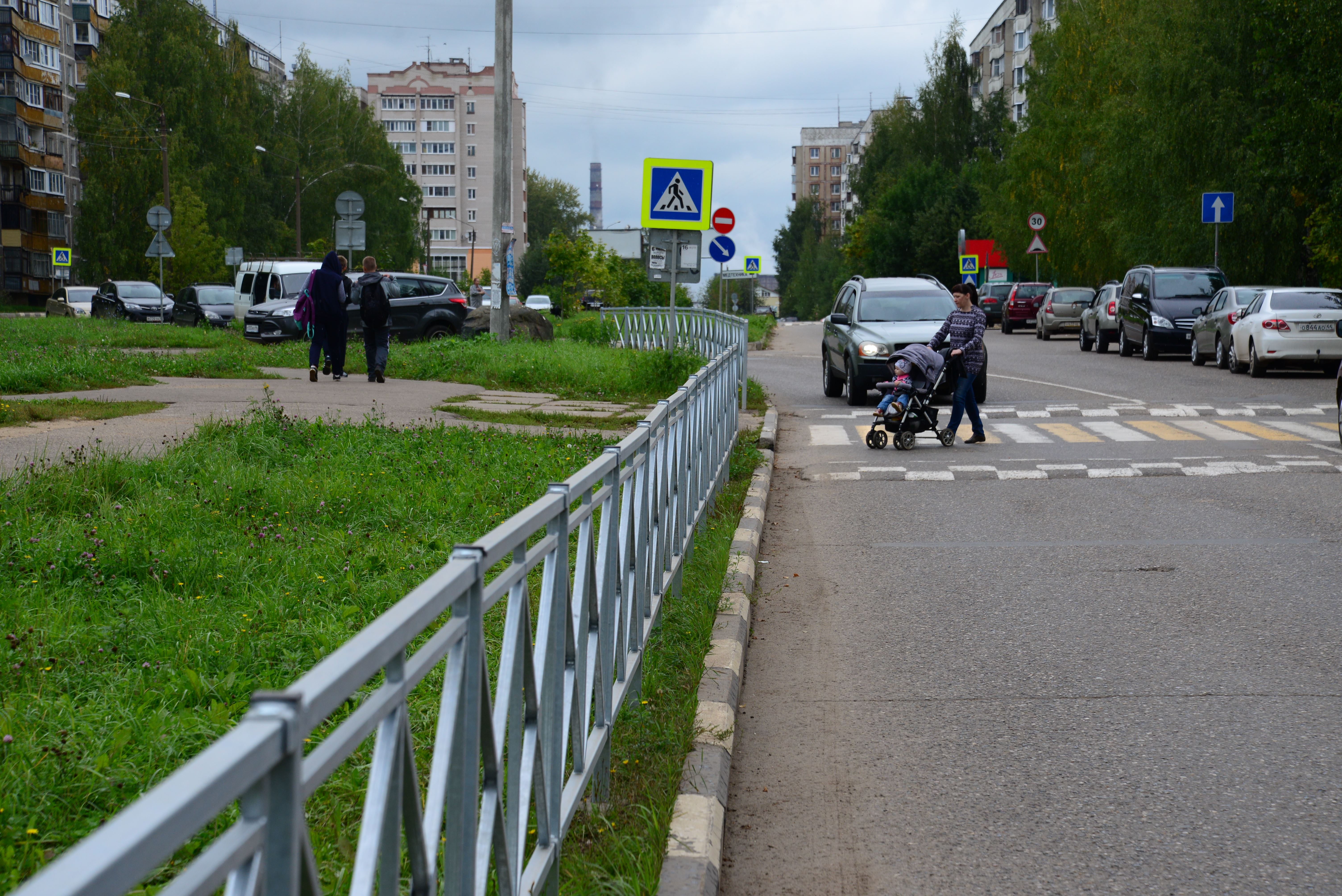 Спас пешеходов. Перекресток Подлипаева Кострома. Бульварная улица Кострома. Подлипаево Советская перекресток. Перекресток улицы Советской и Подлипаева в Костроме.