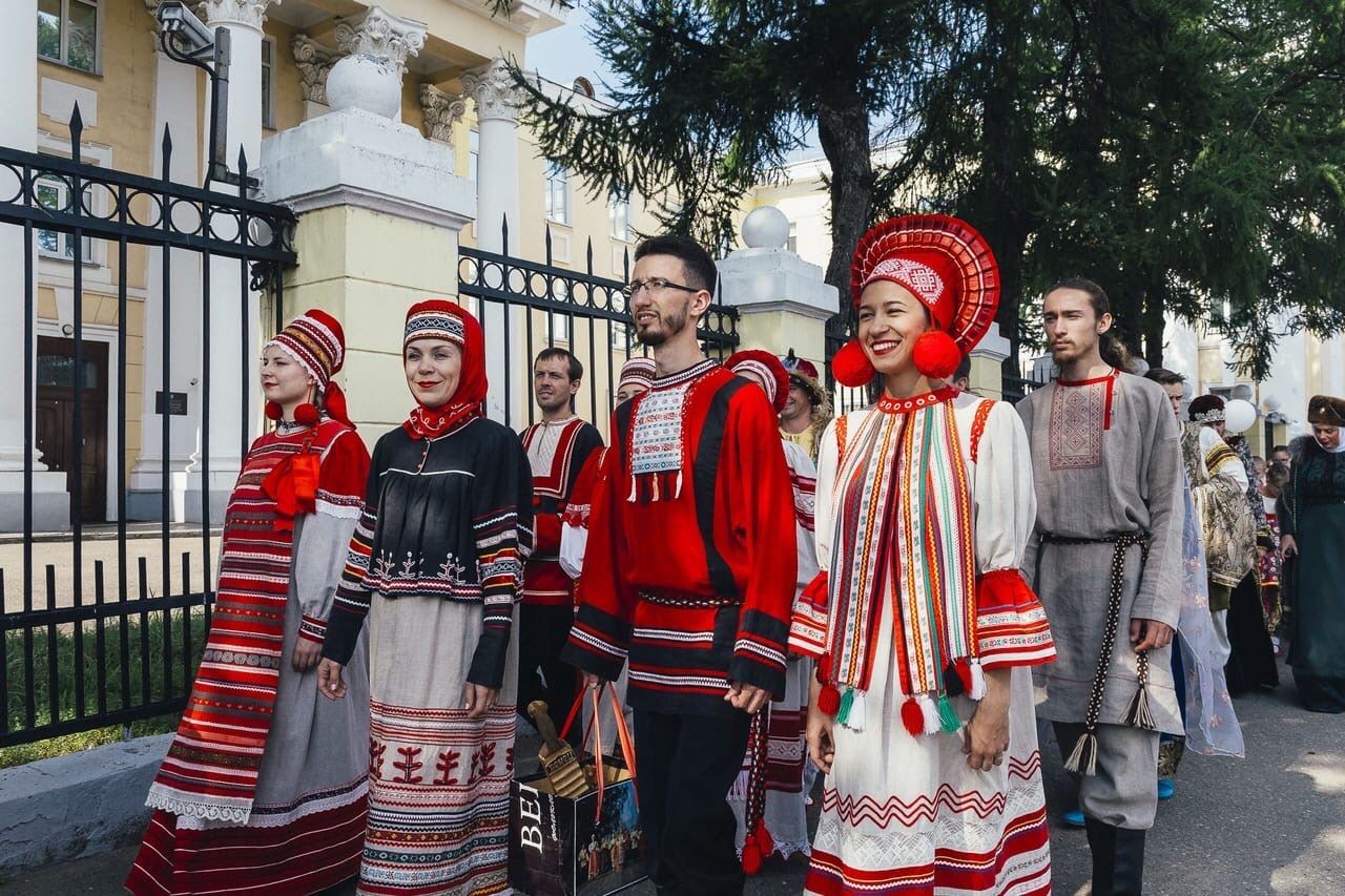 Венок кострома. Венец Кострома. Ансамбль венец. Костромской фольклор. Ансамбль Кострома.